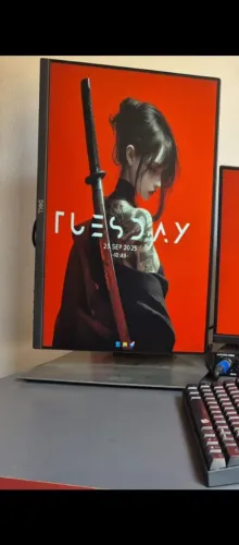 Monitor Dell semi novo em perfeito estado 60hz 22 polegadas 