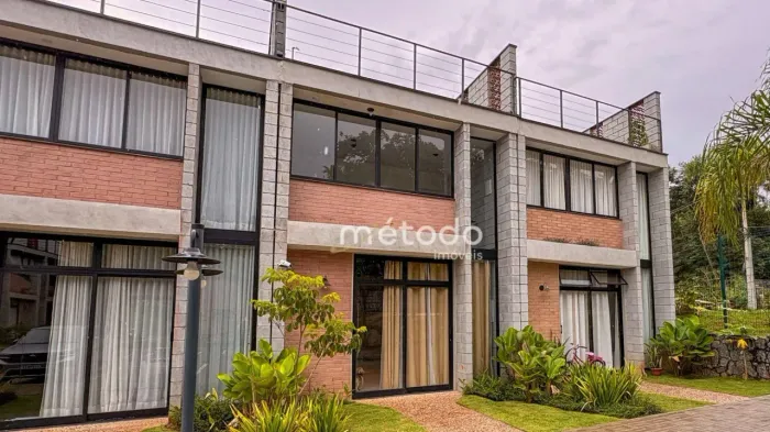 Casa com 2 quartos à venda, 132 m² por R$ 500.000 - Condomínio Ecoloft - Guararema/SP