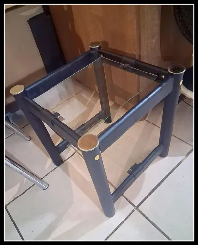 Mesa/mesinha de centro ou lateral c/ tampos de vidro!