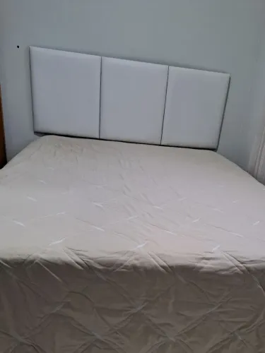 Cabeceira de Cama Estofada Módena V4 Essencial - Casal