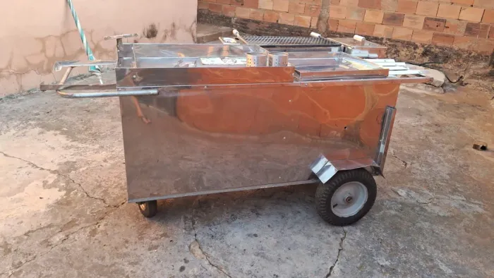 Vendo Carrinho de Espetinho