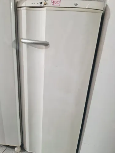 Geladeira Electrolux pequena