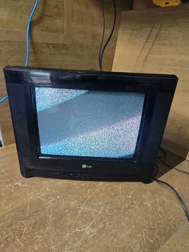 Tv de tubo/ para usa em gamer Dvd, ou tv com conversor