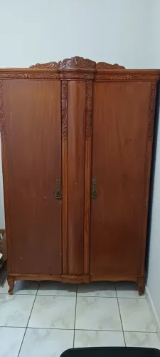 Guarda roupa vintage