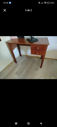 Mesinha de angelim