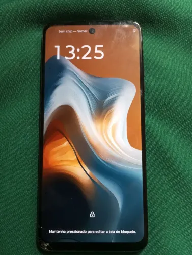 Celular moto g34 com defeito