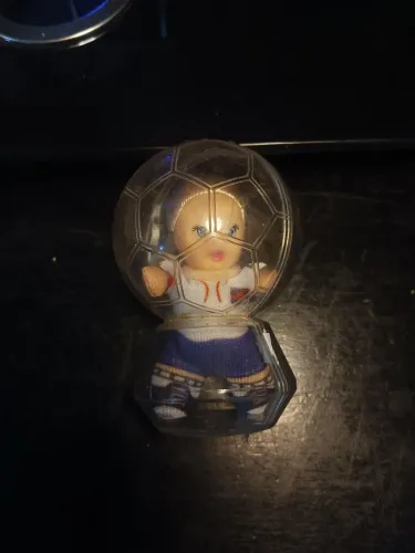 Boneca Fofolete Seleções do Mundo. LEIA O ANÚNCIO