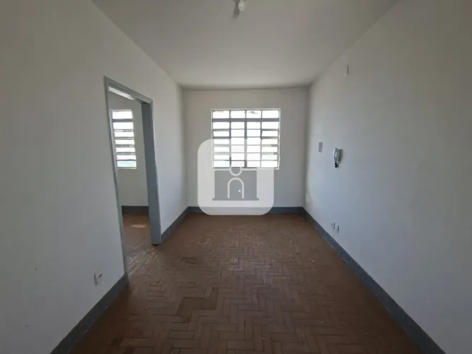 Apartamento sobrado para locação no bairro Martins