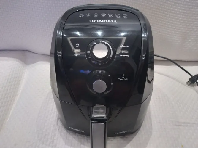Airfrayer Mondial ( Family 4 L) * Cesto Removível (220 V)