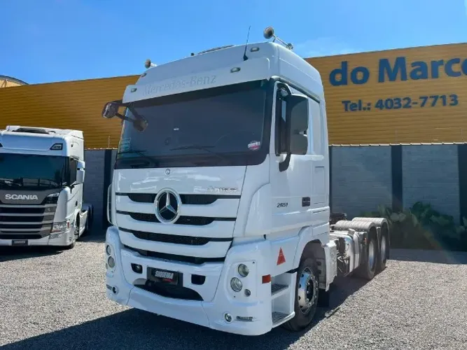 Mercedes-bens Actros 2651