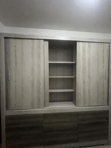 GUARDA ROUPA