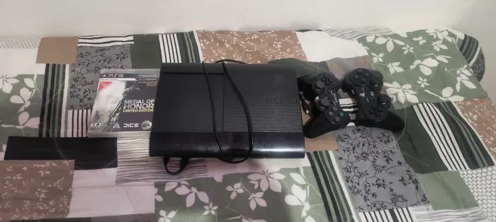 PS3 desbloqueado 500GB leia a descrição 