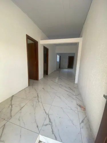 Casa reformada para alugar na rua Tiradentes 