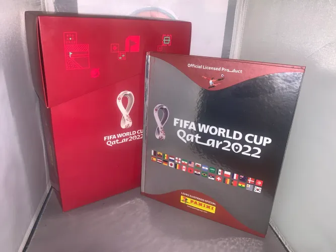 Álbum de figurinhas panini Qatar 2022 - c/ capa dura e caixa