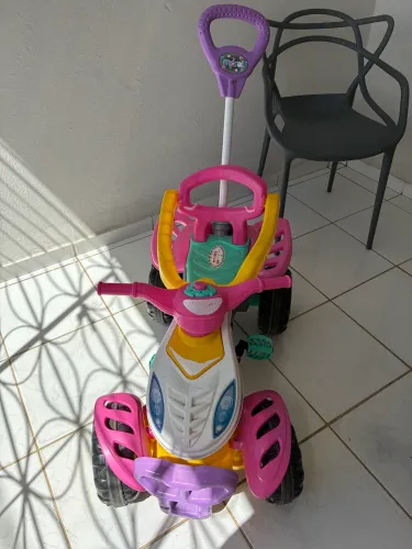Carrinho Quadriciclo infantil menina