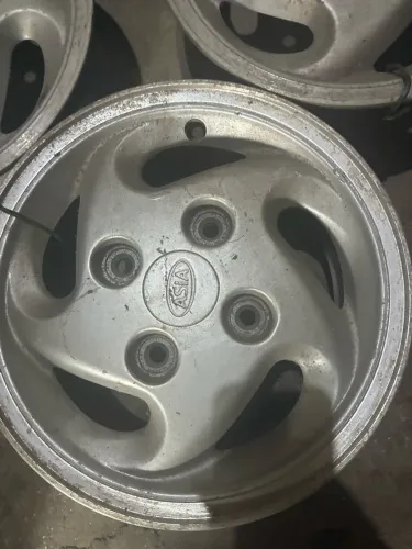 Rodas originais Ásia Towner Aro 12/11 - em perfeito estado