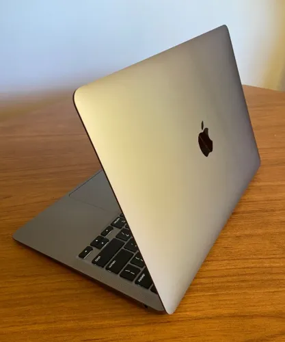 MacBook Air M1 - Apple - com caixa e nota fiscal - sem detalhes