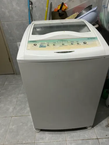 Maquina de lavar com defeito, simples
