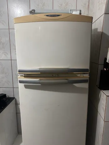 Geladeira Brastemp Semi Nova