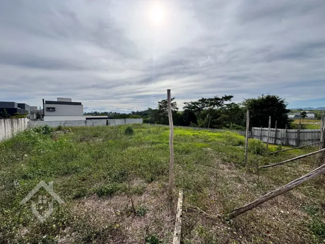 Terreno à Venda no Condomínio EcoPark Bourbon em Caçapava - SP