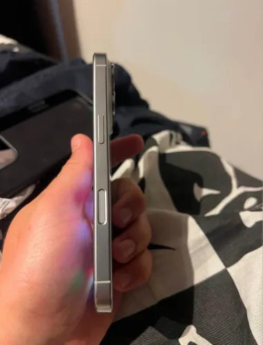 Troco iPhone 16 pro max por Samsung