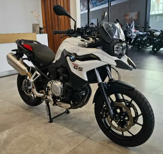 BMW F750 21/21 POUQUISSIMO RODADA
