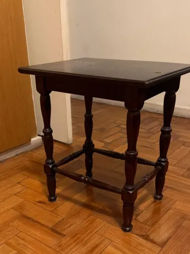 Mesa de cabeceira
