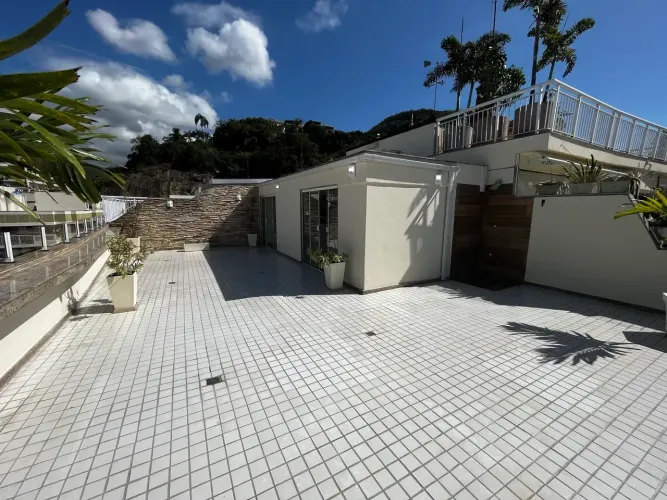 Cobertura duplex à vendano Condomínio Quartier Carioca - Rio de Janeiro - RJ