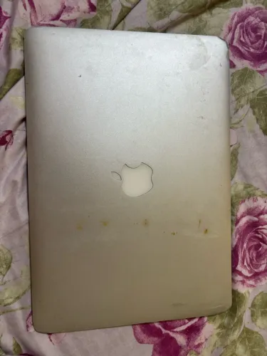 MacBook Air A1369 13? ? Com defeito, para peças ou conserto