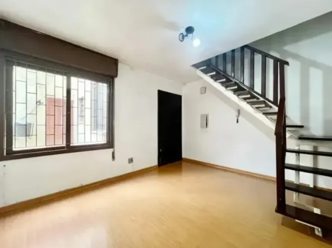Apartamento com 200 m² para alugar no bairro São João, 3 dormitórios/quartos disponíveis.