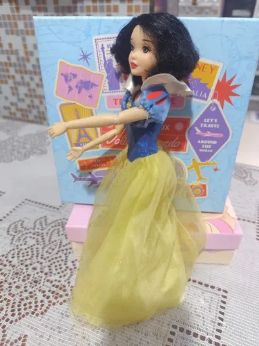 Boneca branca de neve