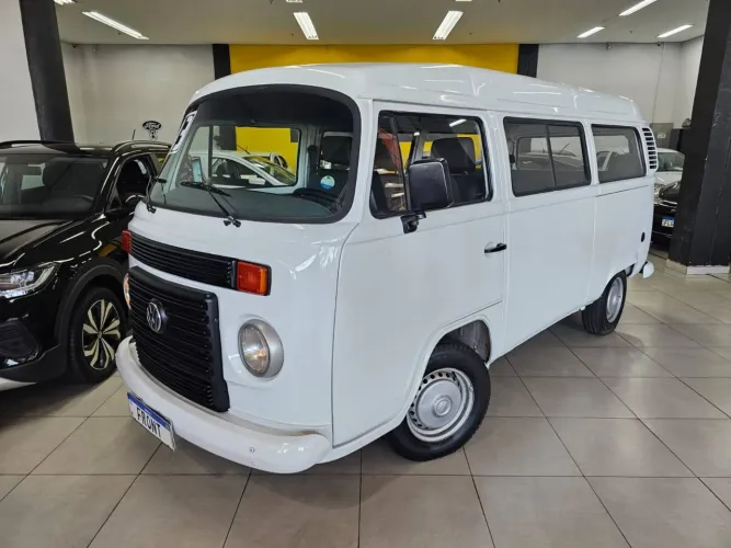 Volkswagen Kombi Lotação 1.4 MI Total Flex 8V 2013