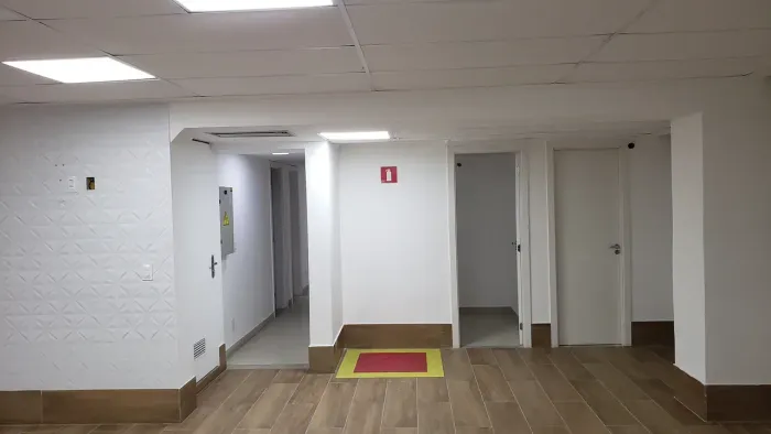 Prédio Comercial em Ondina 1222 Av. Adhemar de Barros