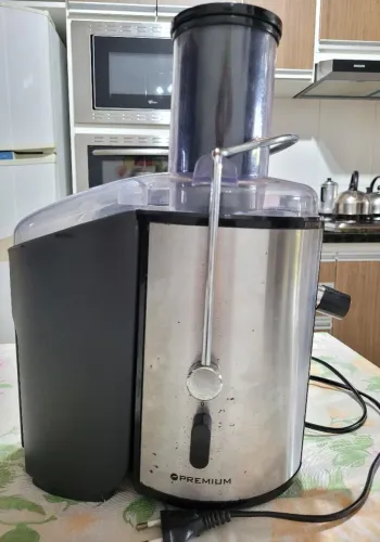 Juicer Premium 220v.