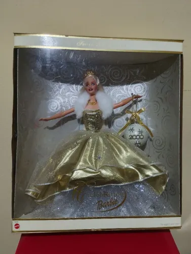  Barbie Celebration Special Edition 2000 Holiday Doll. 