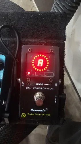 Pedal afinador Demon FX MT-500 com mod