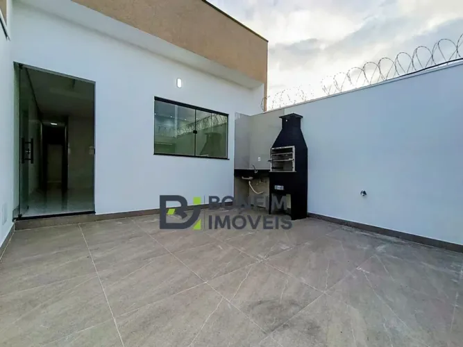 Casa Plana à Venda no Parque Olímpico II Suíte + 2 Quartos e Espaço Gourmet