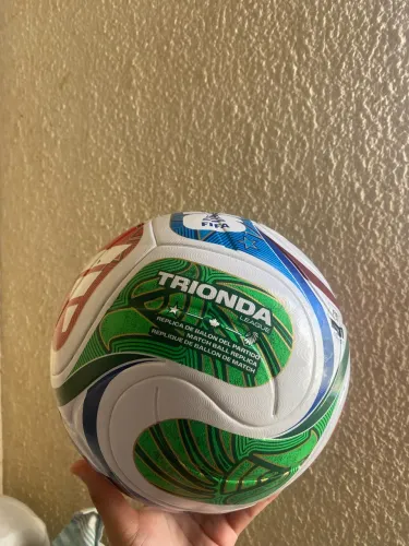 Bola oficial da copa do mundo - FIFA TRIONDA