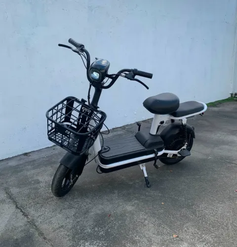 Scooter elétrica