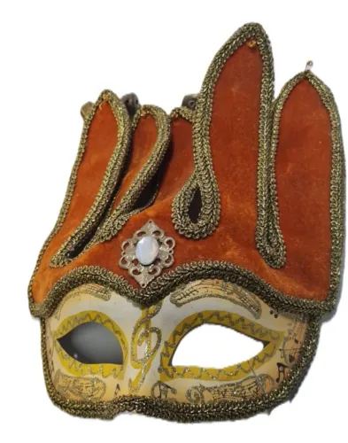 Máscara veneziana tradicional, inspirada no estilo do personagem Jester do Carnaval de Ven