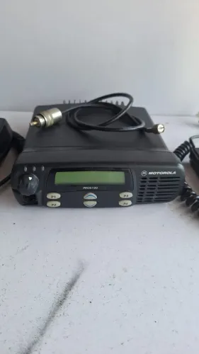 Rádio Motorola Pro5100 Completo Com Ptt, microfone de mesa e Cabo 979,00 somos loja