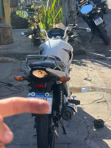Titan 150