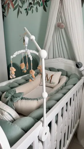 VENDO KIT COMPLETO DE QUARTO DE BEBÊ + CERCADINHO!