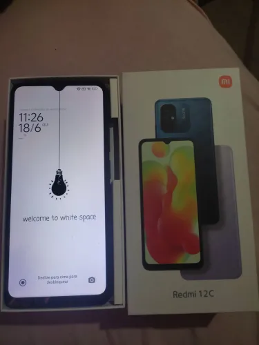 redmi 12c,semi novo,aceito trocas interesantes,nao aceito eletro domesticos e moveis