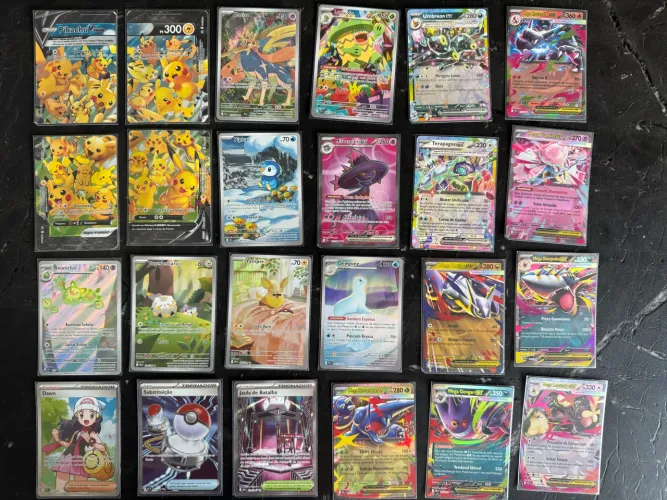 Lote 24 Cartas Pokémon TCG muito novas - Mega Gengar, Pikachu V-UNIÃO, Piplup, Terapagos