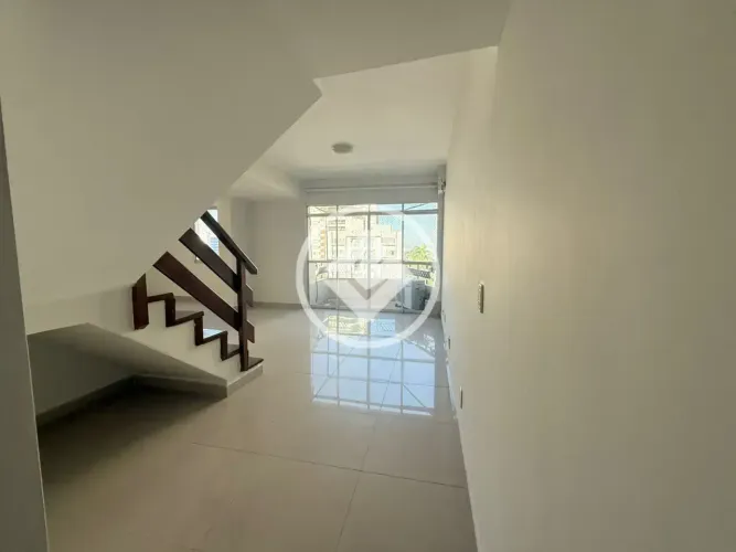 Apartamento Duplex à Venda 220m² de Conforto e Espaço no Centro codigo: 326010