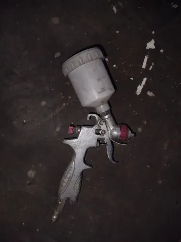 Pistola de verniz ou tinta 