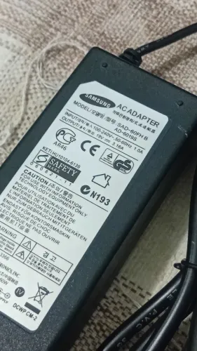 Fonte Samsung 19v 3.16A