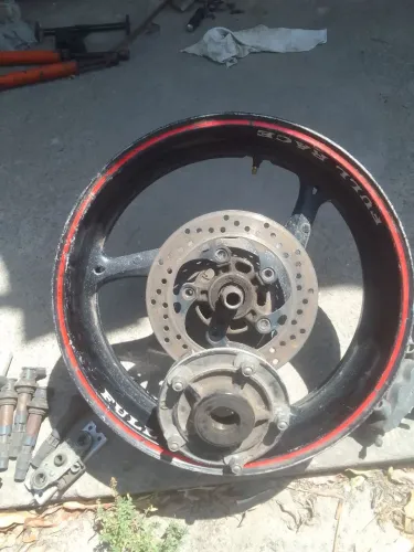 Peças da Gsxr750 Srad