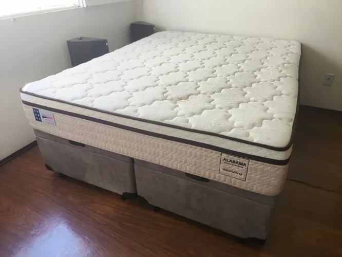 Cama queen + box baú